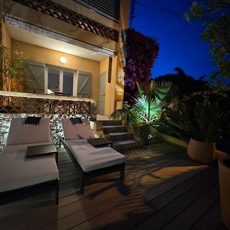 Confortable T2 Vue Mer Avec Terrasse Amenagee Et Parking Prive, Plage Et Port A Pied ซานารี-ซูร์-แมร์ ภายนอก รูปภาพ